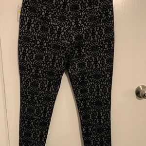 Thalia Sodi ❤️ || Pants || Black